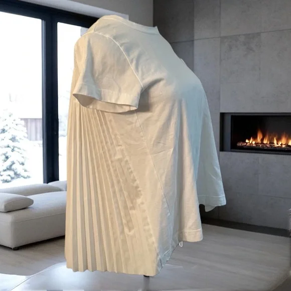 SACAI Hybrid Contrast NWOT Pleated Back T-Shirt Size Japanese 3 US M-L